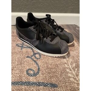 Nike Classic Cortez Premium Sneakers Black With Gray Snakeskin 8.5